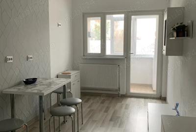 Apartament cu 2 camere decomandat în 1 Mai - 2
