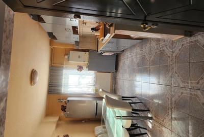 Apartament cu 2 camere decomandat în Micro 16