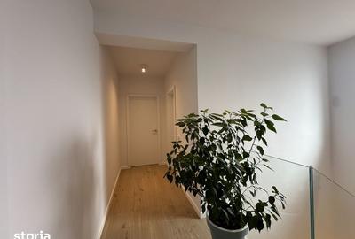 Casă cu 4 camere cu Teren 258 Mp în Becaș