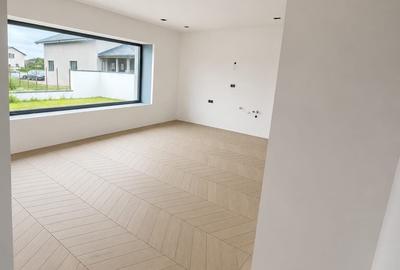 Casă cu 7 camere cu Teren 560 Mp în Tărtășești - 15