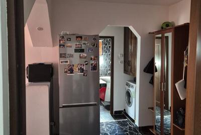 Apartament cu 2 camere decomandat în 9 Mai