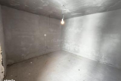 Casă cu 4 camere cu Teren 300 Mp în Muncitoresc - 1
