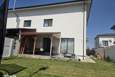 Casă cu 4 camere cu Teren 260 Mp în Central - 1