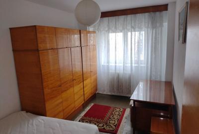 Apartament cu 2 camere decomandat în Panduri