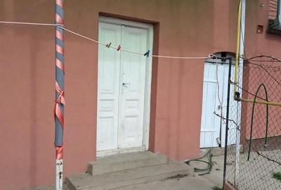 Casă cu 4 camere în Tămășeu - 8