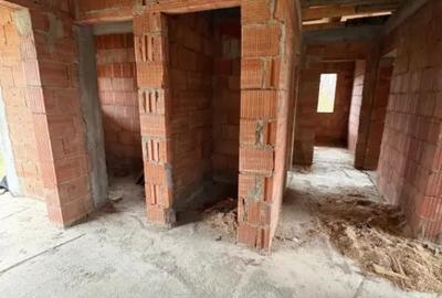Casă cu 3 camere cu Teren 470 Mp în Tăuții-Măgherăuș - 2