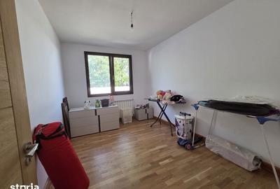 Casă cu 4 camere cu Teren 1118 Mp în Pufești - 7