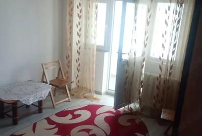 Apartament cu 2 camere decomandat în Galata