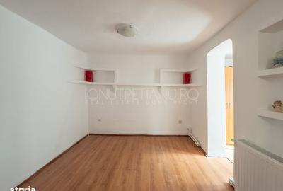 Casă cu 3 camere în Sintești - 8