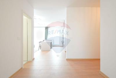 Apartament cu 4 camere decomandat, mobilat în Tractorul - 3