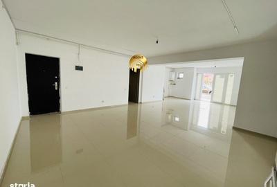 Spațiu comercial, de 72 mp, în Central
