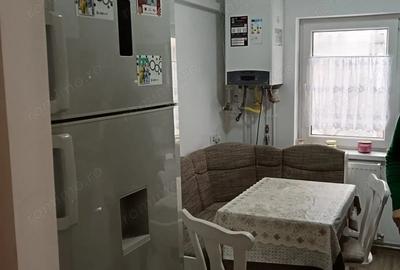 Apartament cu 3 camere decomandat în Odobescu