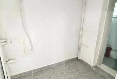 Spațiu comercial, de 21 mp, în Central - 2