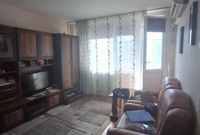 Apartament cu 2 camere semidecomandat în Țiglina 1