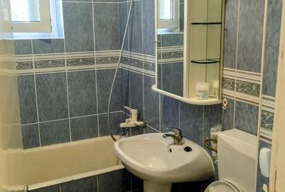 Apartament cu 2 camere decomandat în Telegrafului