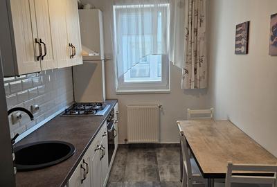 Apartament cu 2 camere decomandat în Lazaret