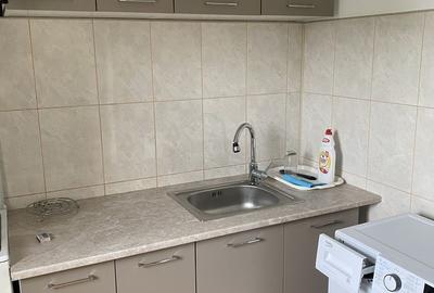 Garsonieră decomandată în Central
