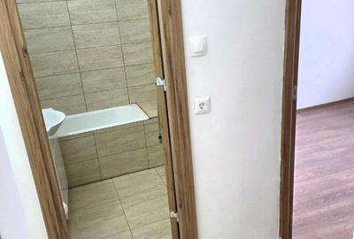 Apartament cu 3 camere decomandat în Eremia