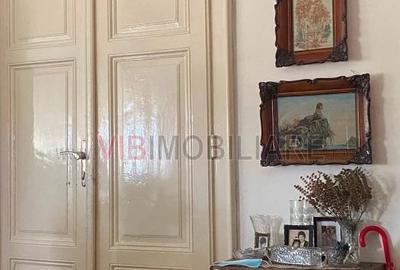 Apartament cu 3 camere semidecomandat în Iosefin