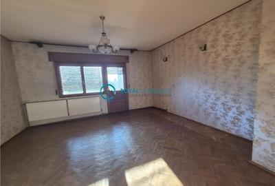 Casă individuală cu 8 camere cu Teren 2531 Mp în Găgeni - 12