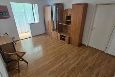 Apartament cu 2 camere semidecomandat în Gării - 1