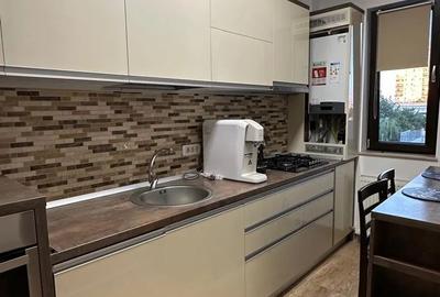 Apartament cu 2 camere decomandat în Centrul Istoric