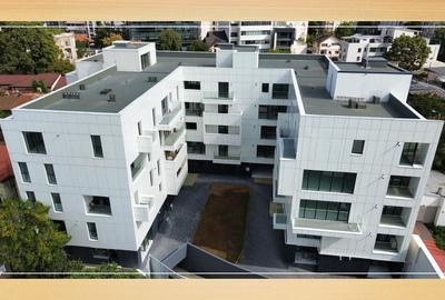 Apartament cu 3 camere semidecomandat în Decebal - 9