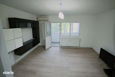 Apartament cu 3 camere decomandat în Drumul Taberei