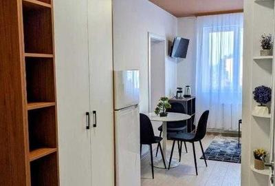 Apartament cu 2 camere în 22 Decembrie 1989