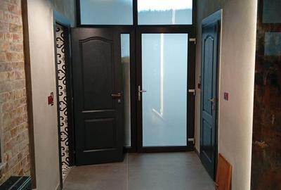 Spațiu comercial, de 228 mp, în Central - 14