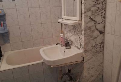 Apartament cu 3 camere semidecomandat în Central - 4