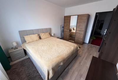 Apartament cu 2 camere decomandat, mobilat în Tractorul - 12