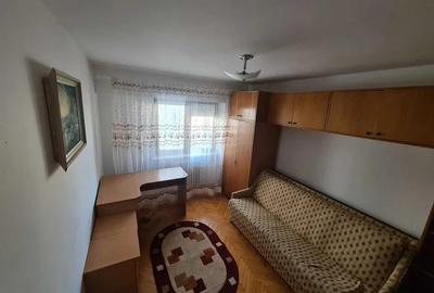 Apartament cu 3 camere decomandat, mobilat în Nicolina - 3