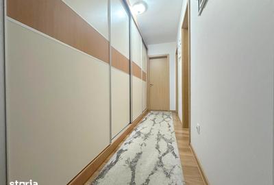 Apartament cu 3 camere în Aradului