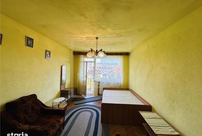Apartament cu 2 camere decomandat în Ștrand