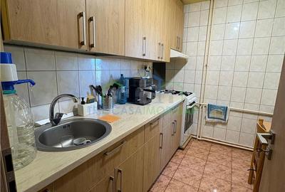 Apartament cu 4 camere semidecomandat în Calea București - 7