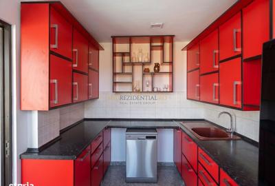 Apartament cu 3 camere în Apărătorii Patriei