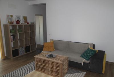 Apartament cu 2 camere decomandat, mobilat în Dumbrăvița - 2