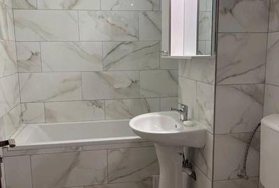 Apartament cu 3 camere decomandat în Libertății