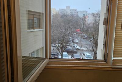 Apartament cu 3 camere semidecomandat în Titan - 17
