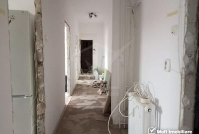 Apartament cu 4 camere decomandat în Central - 3