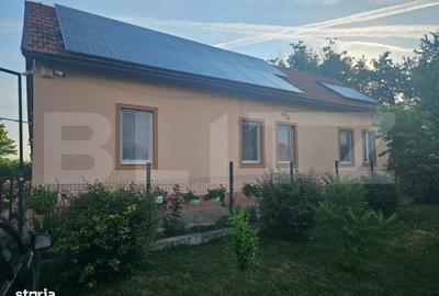 Casă cu 4 camere în Semlac