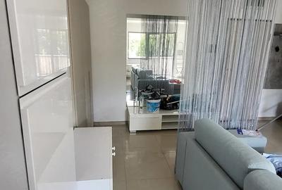 Apartament cu 2 camere decomandat în City Park Mall