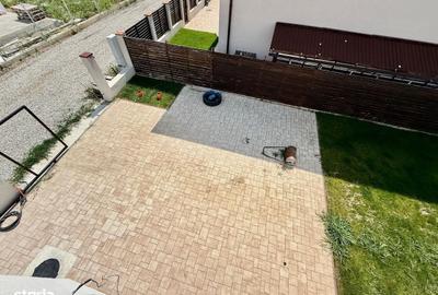 Casă cu 4 camere în Odăile