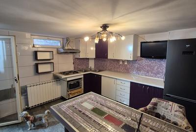 Casă cu 7 camere cu Teren 100 Mp în Vatra Luminoasă - 2