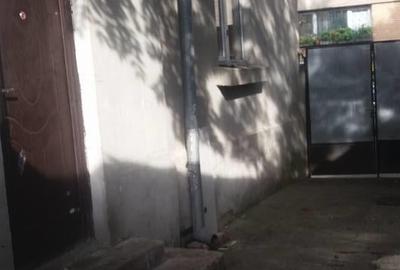 Casă cu 4 camere cu Teren 185 Mp în P-ța Victoriei - 6