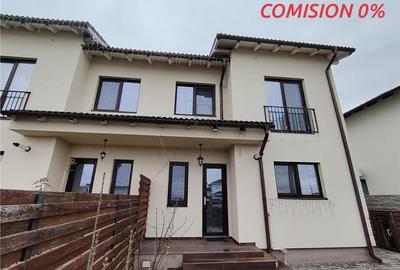Duplex cu 4 camere cu Canalizare în Moșnița Nouă - 1