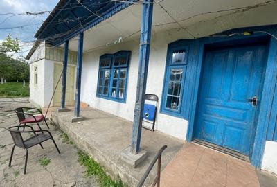 Casă cu 3 camere cu Teren 2000 Mp în Stănești