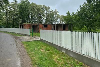Casă cu 3 camere în Vlădeni