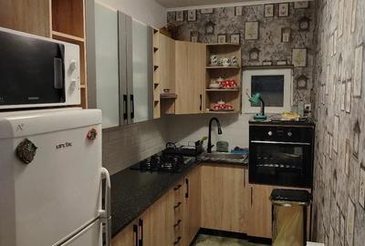 Apartament cu 3 camere decomandat în Girocului - 9